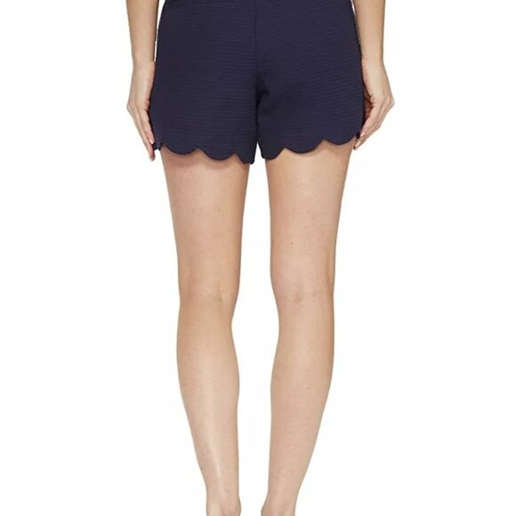 Lilly Pulitzer Buttercup model scalloped shorts true navy size 8 brand new tags - Picture 3 of 8